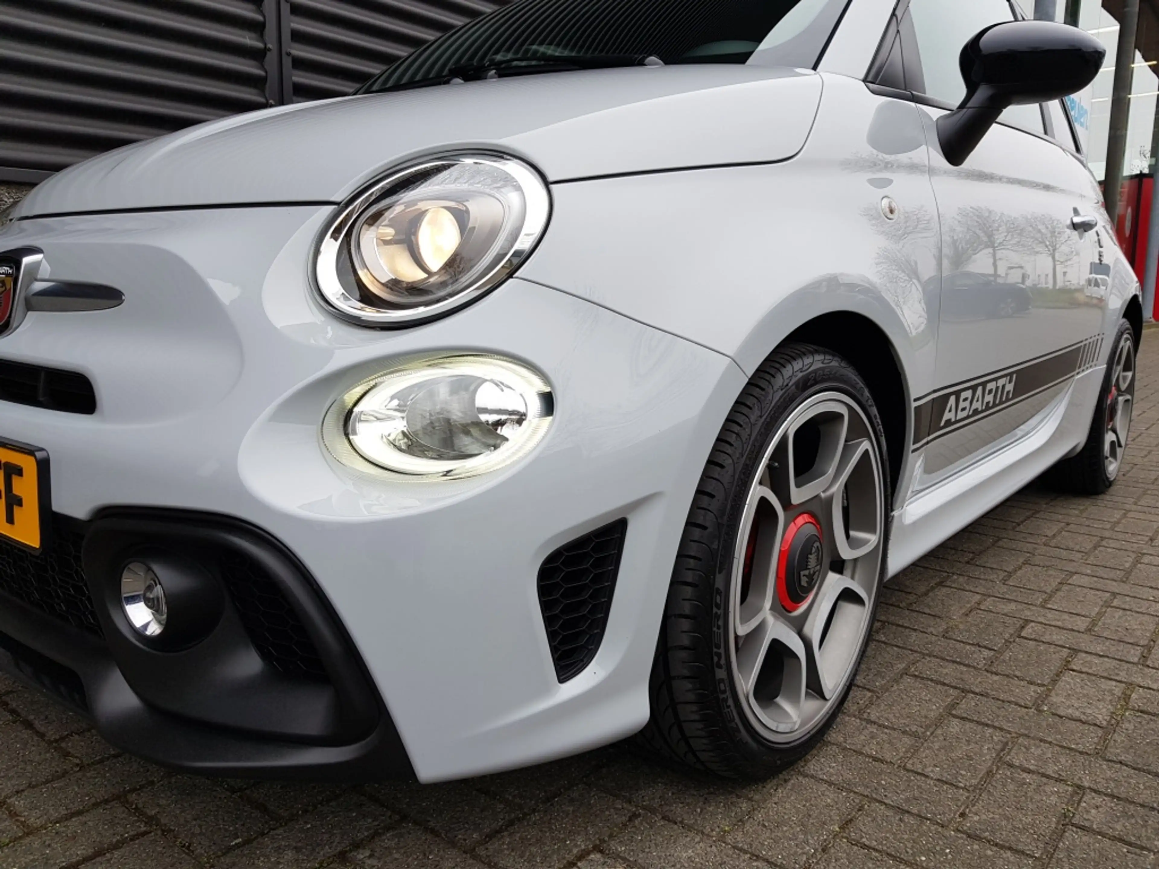 Abarth 500 1.4 T-Jet Abarth 595 - 145 pk — photo 15