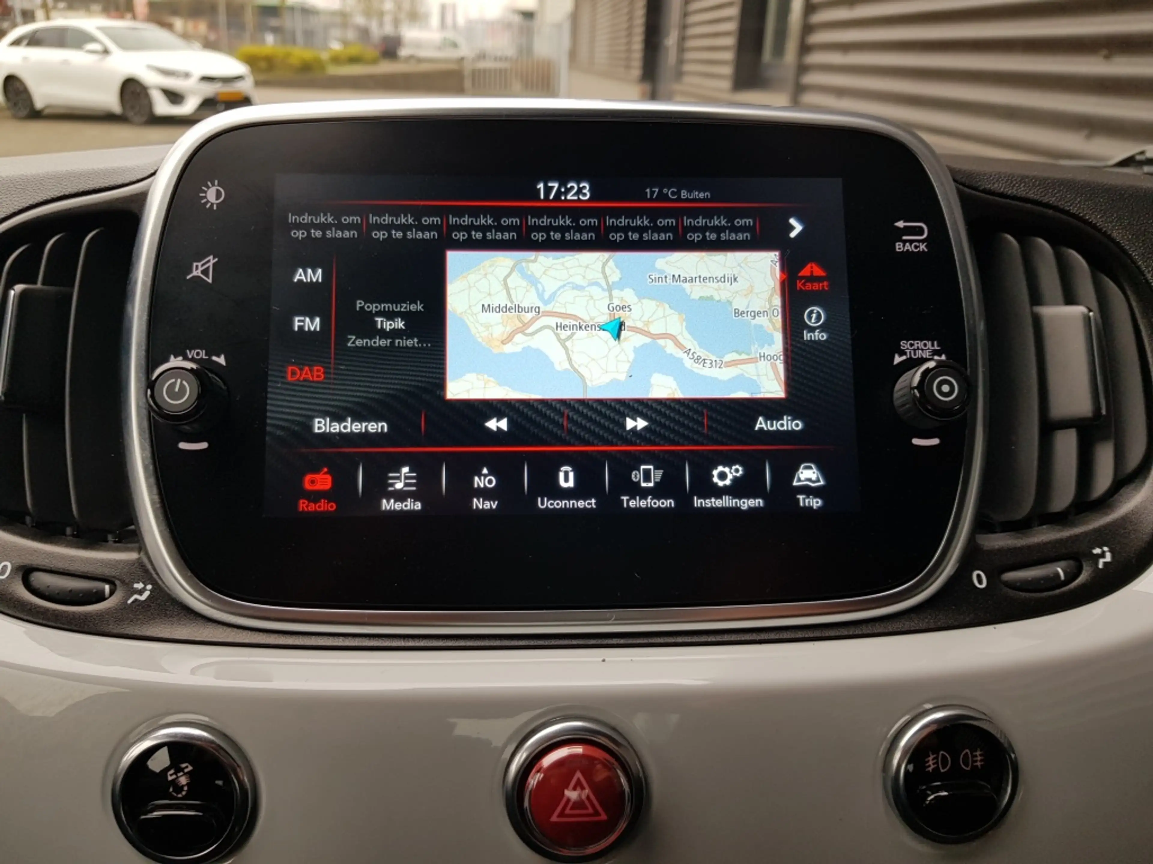 Abarth 500 1.4 T-Jet Abarth 595 - 145 pk — photo 22