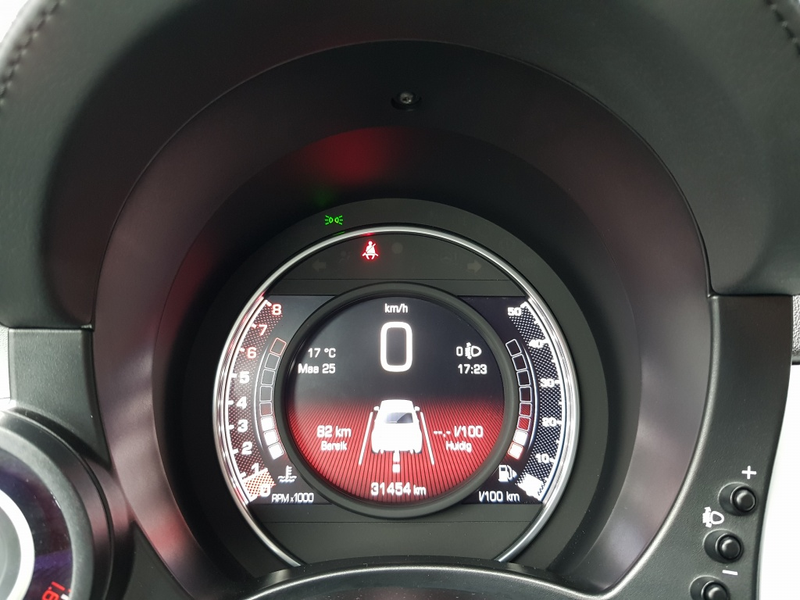 Abarth 500 1.4 T-Jet Abarth 595 - 145 pk — photo 20
