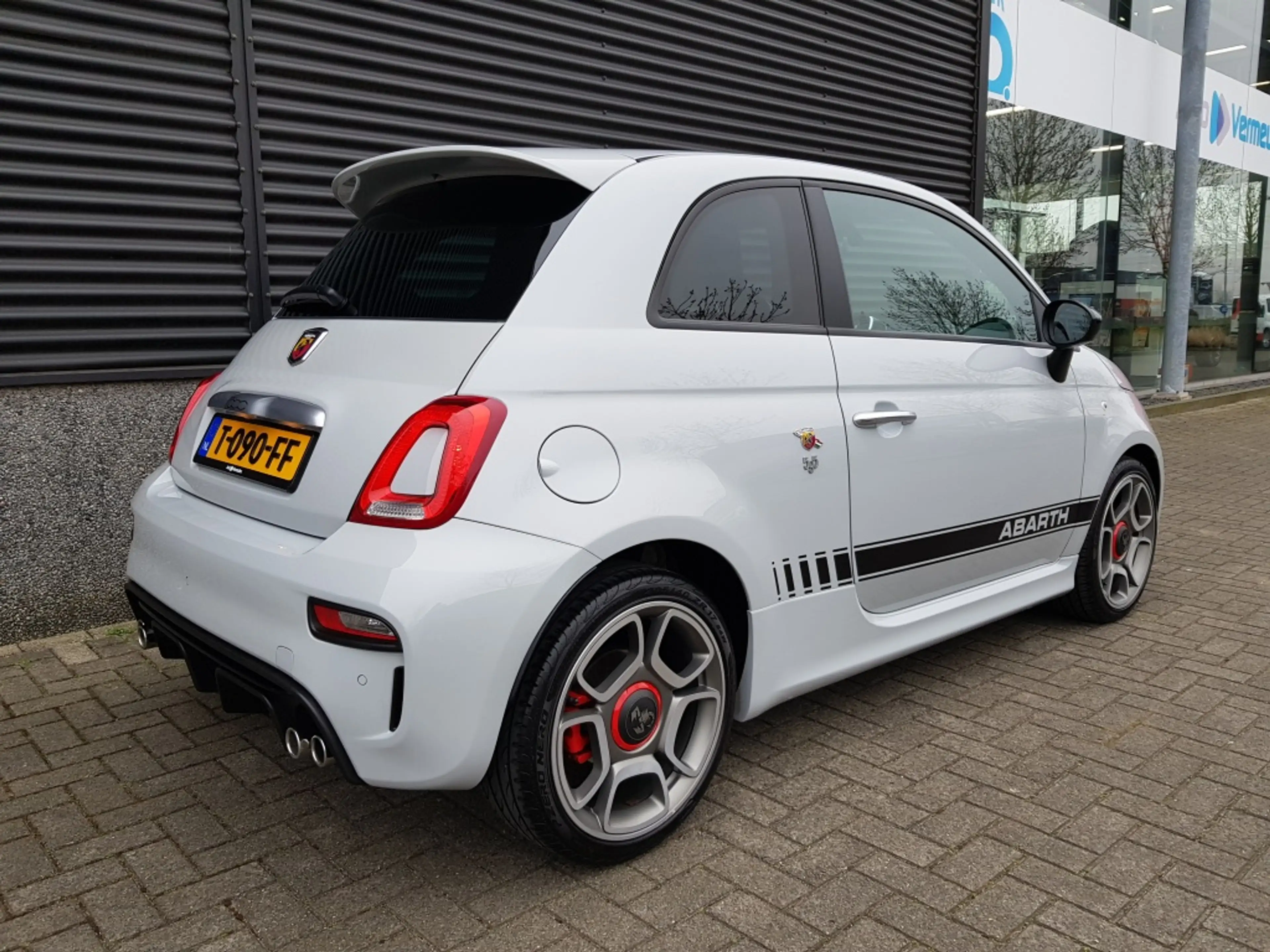 Abarth 500 1.4 T-Jet Abarth 595 - 145 pk — photo 5