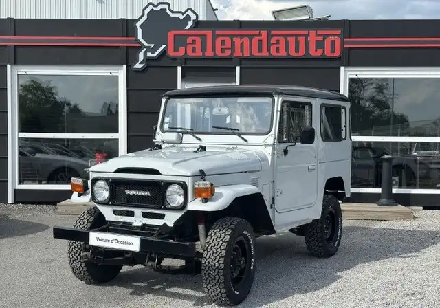Toyota Land Cruiser FJ 40