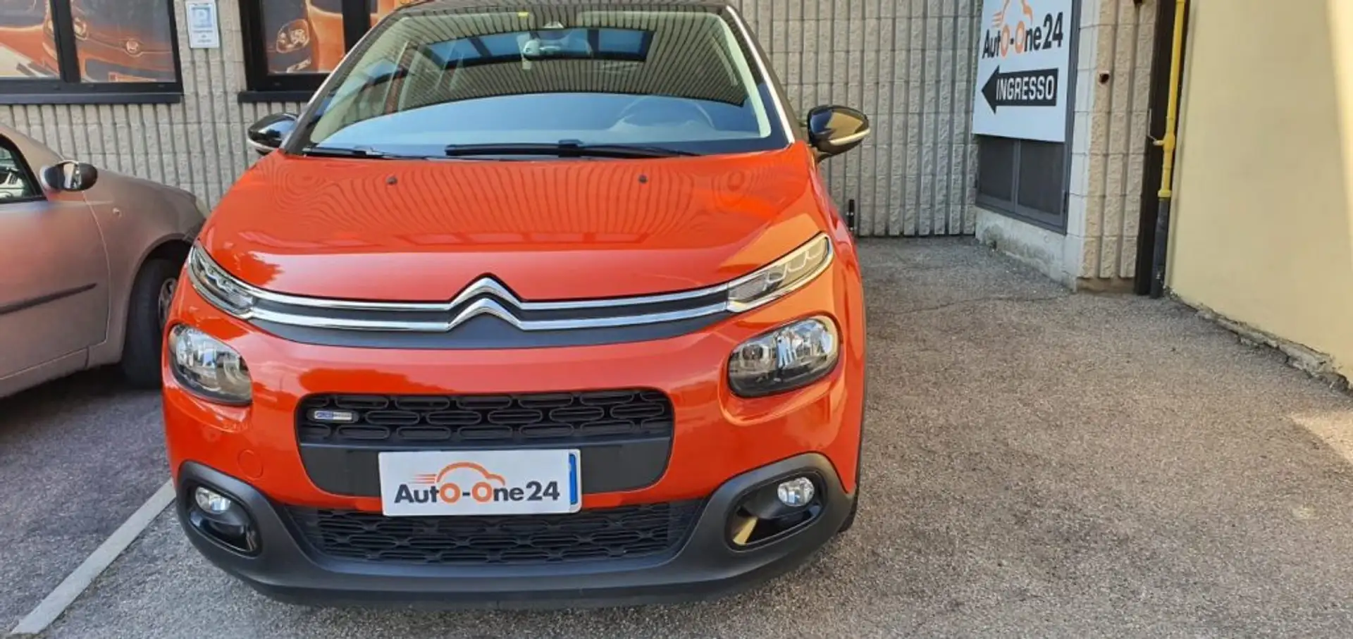 Citroen C3 PureTech 83 S&S Shine NEOPATENTATI - PREZZO REALE Rood - 2