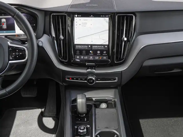 Volvo XC60 view 13