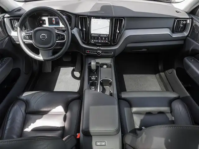 Volvo XC60 view 11