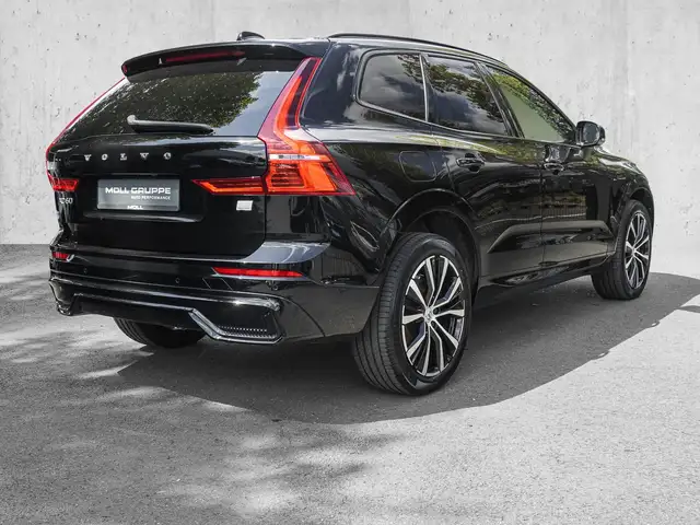 Volvo XC60 view 4