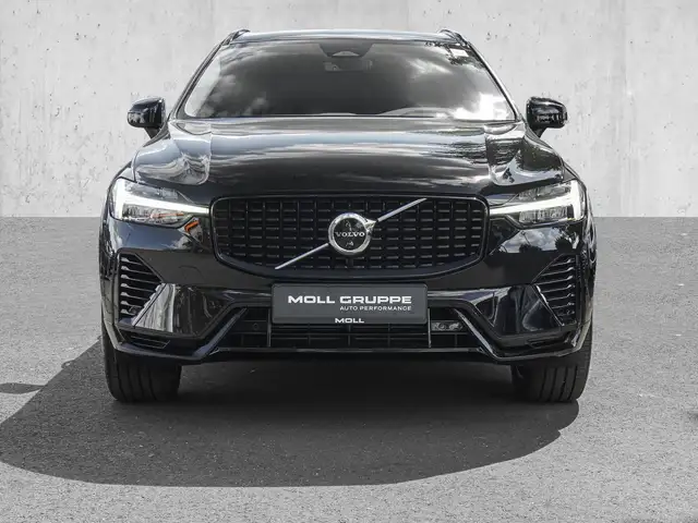 Volvo XC60 view 3