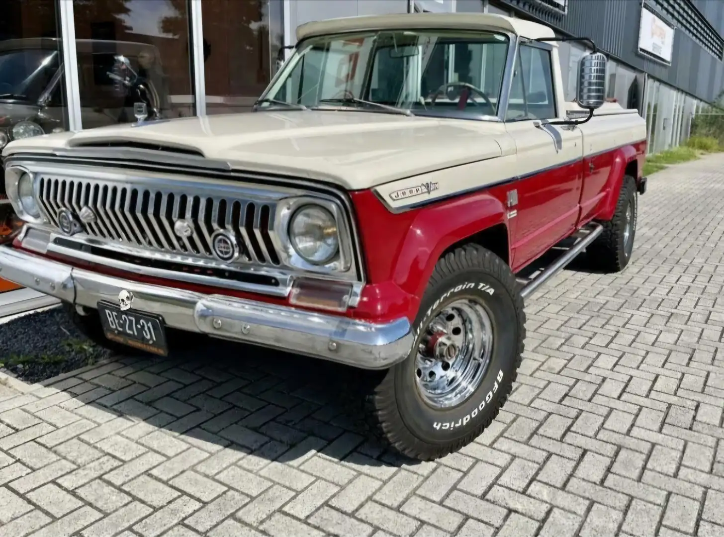 Jeep Jeep J4000 5.9l V8 - 1