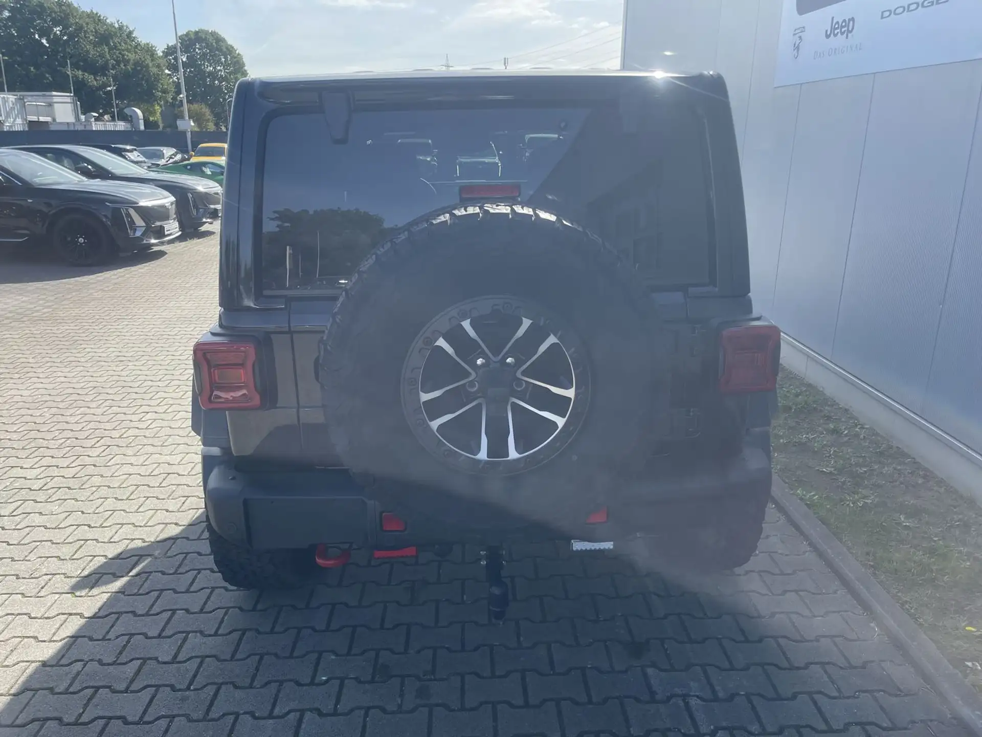 지프 Jeep Wrangler 2.0l T-GDI 2026 검정 사진 4