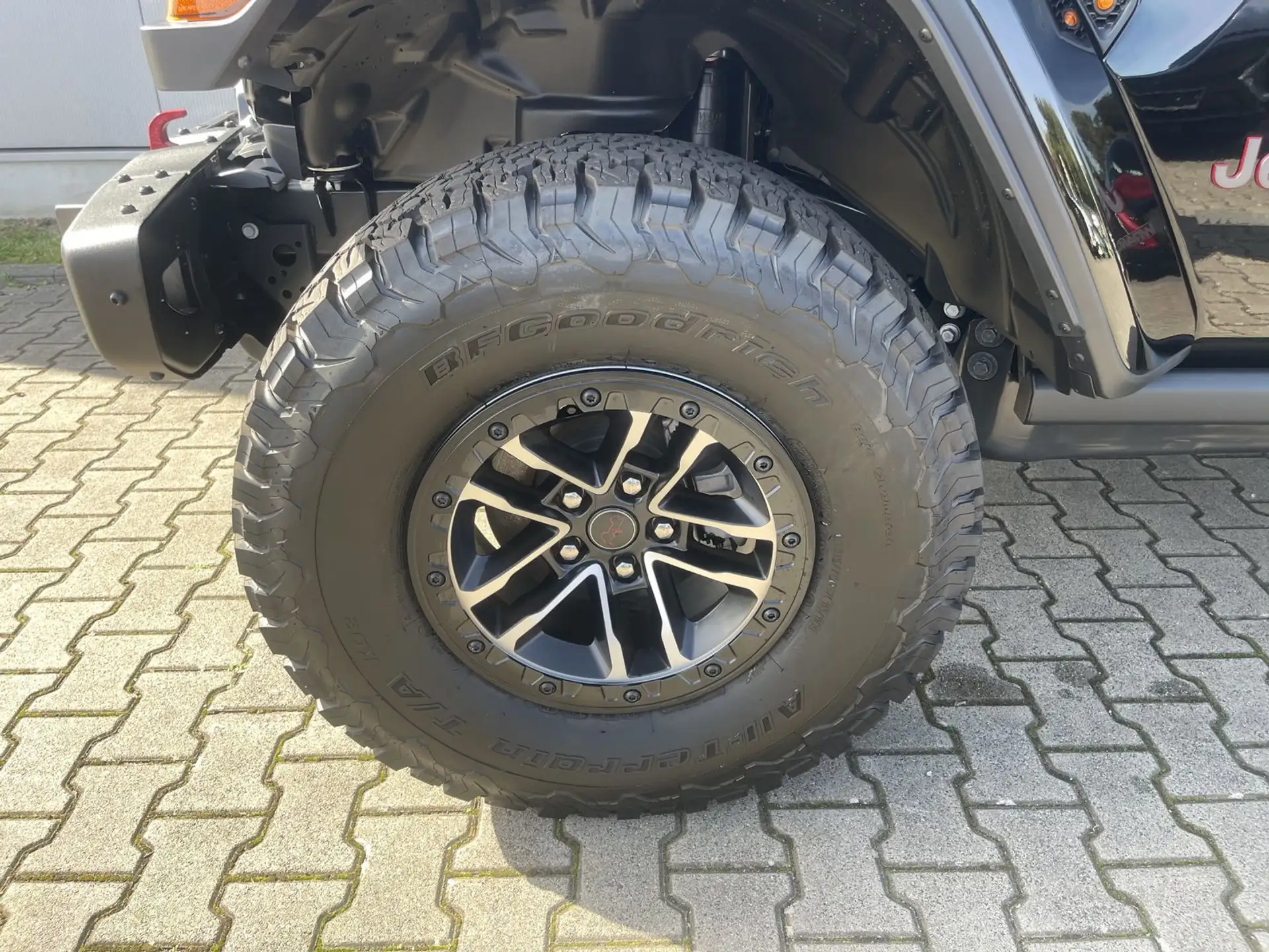 지프 Jeep Wrangler 2.0l T-GDI 2026 검정 사진 6