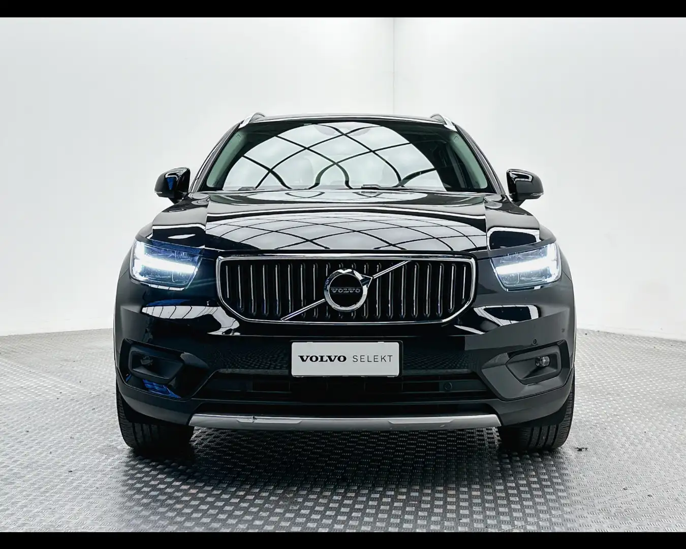 Volvo XC40 T5 Recharge Plug-in Hybrid Inscription Expression Schwarz - 2
