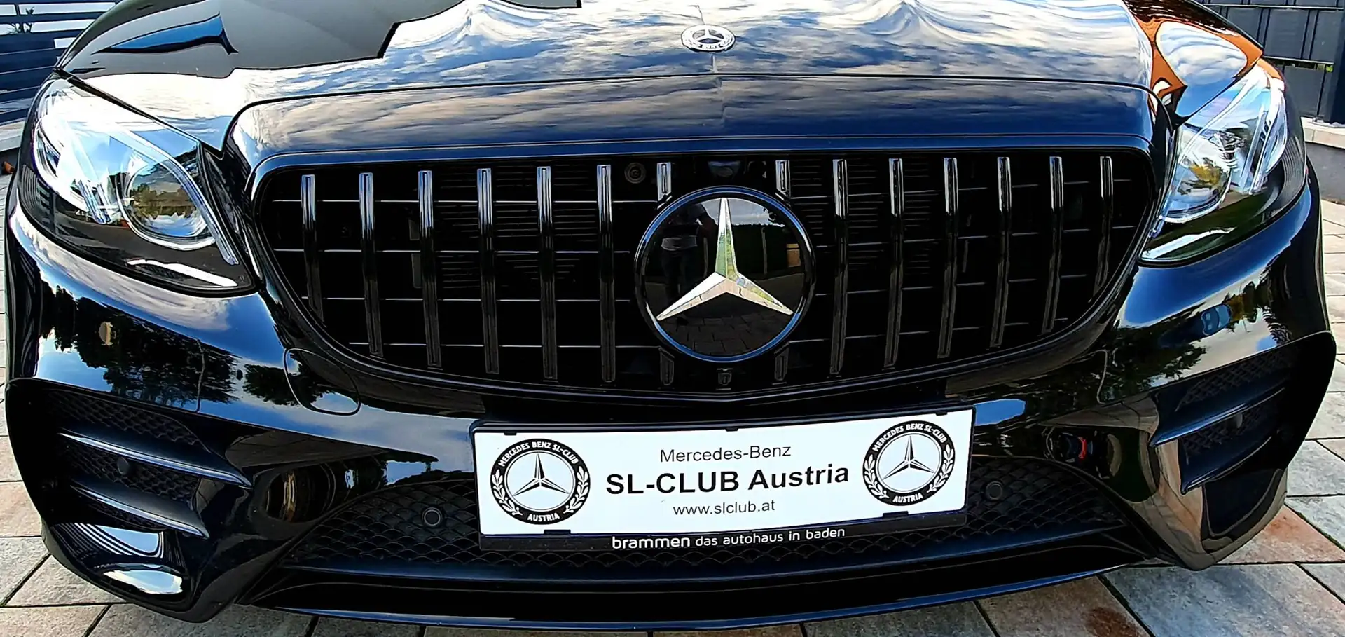 Mercedes-Benz E 53 AMG Cabrio 4MATIC+ Aut. Schwarz - 1