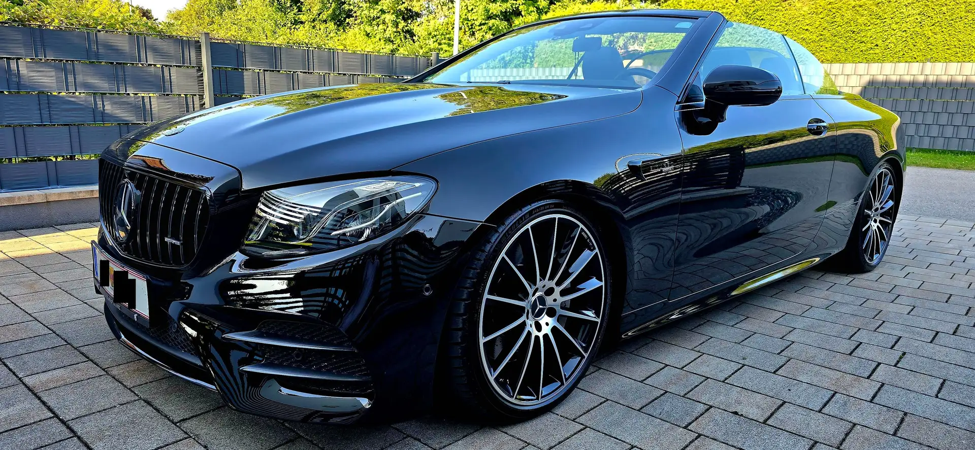 Mercedes-Benz E 53 AMG Cabrio 4MATIC+ Aut. Schwarz - 2