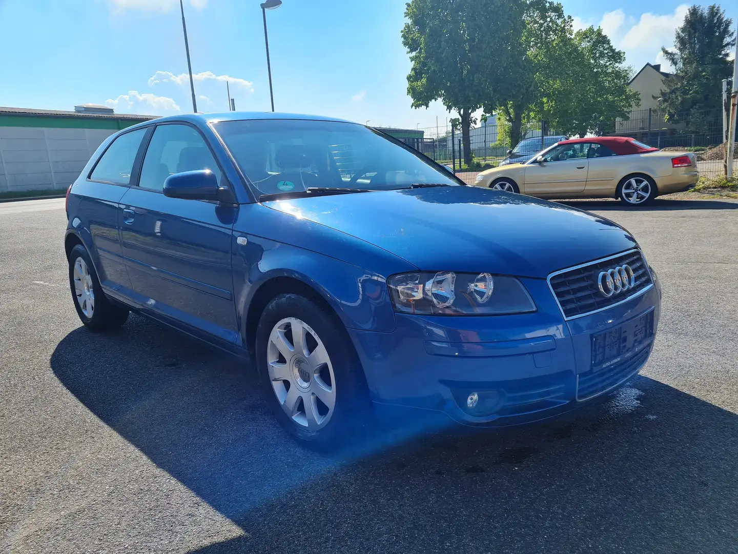 Audi A3 2.0 TDI Ambiente Blau - 1