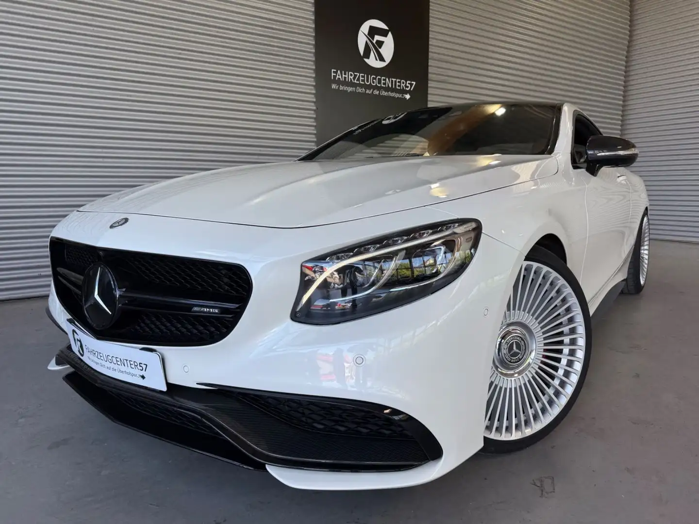 Mercedes-Benz S 63 AMG 4MATIC Coupé/PANO/ACC/HUD/BURMESTER/360 Сірий - 1