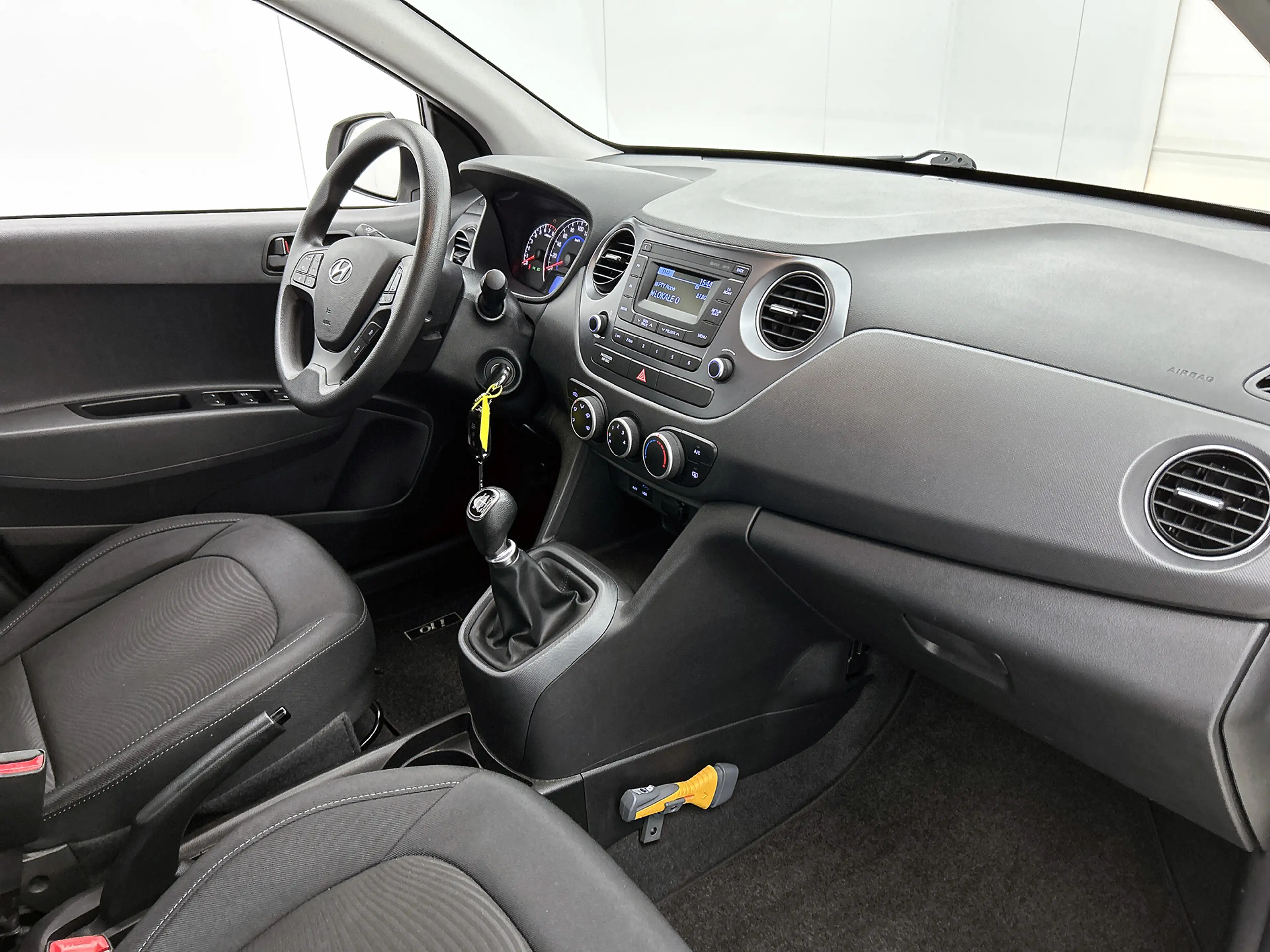 Hyundai i10 1.0i Comfort — photo 6
