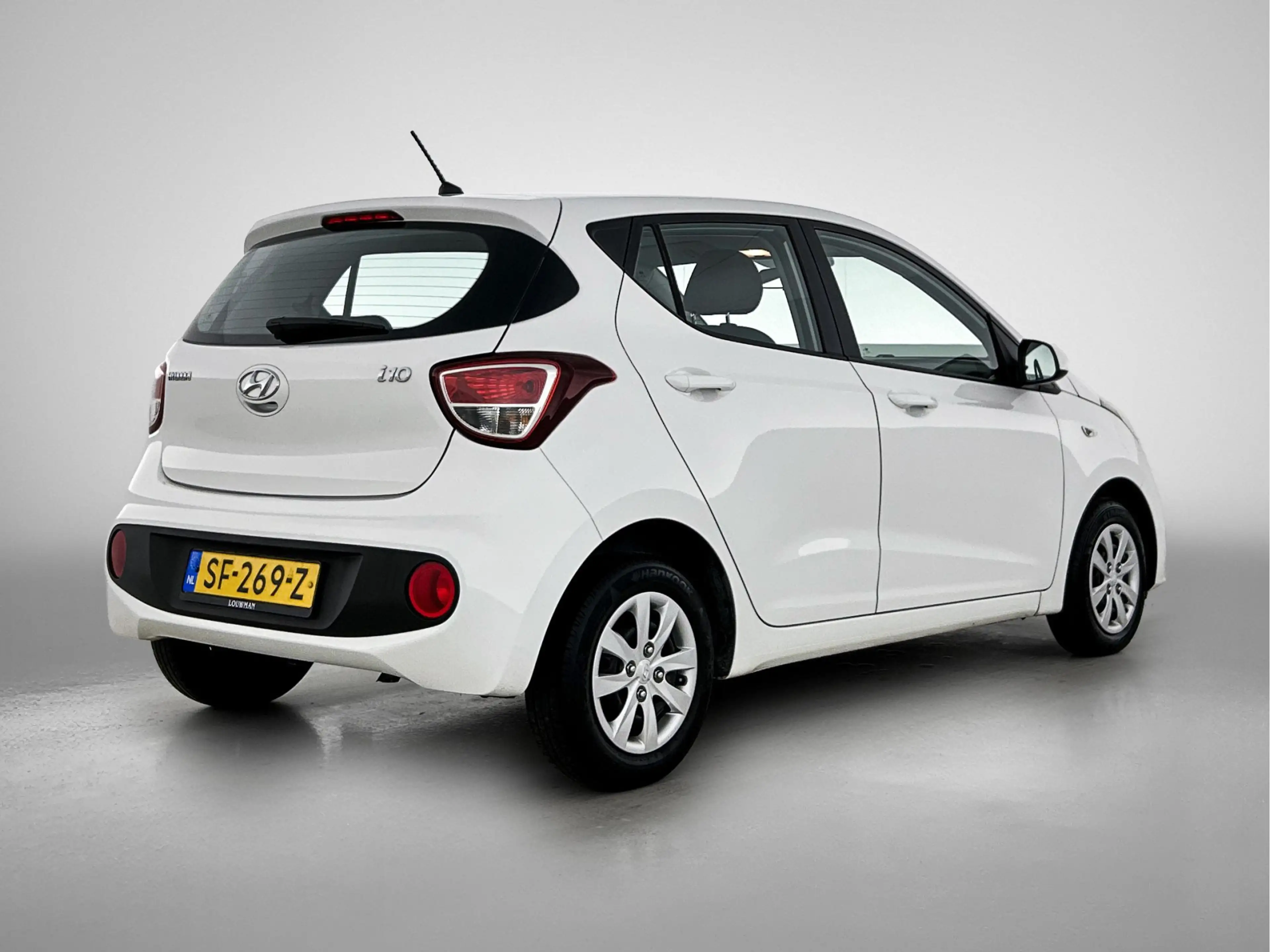 Hyundai i10 1.0i Comfort — photo 2