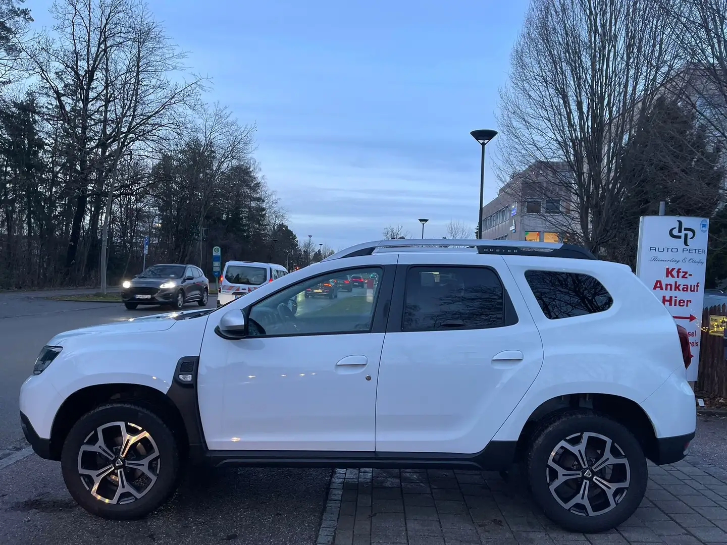 Dacia Duster Prestige Look Paket White - 2