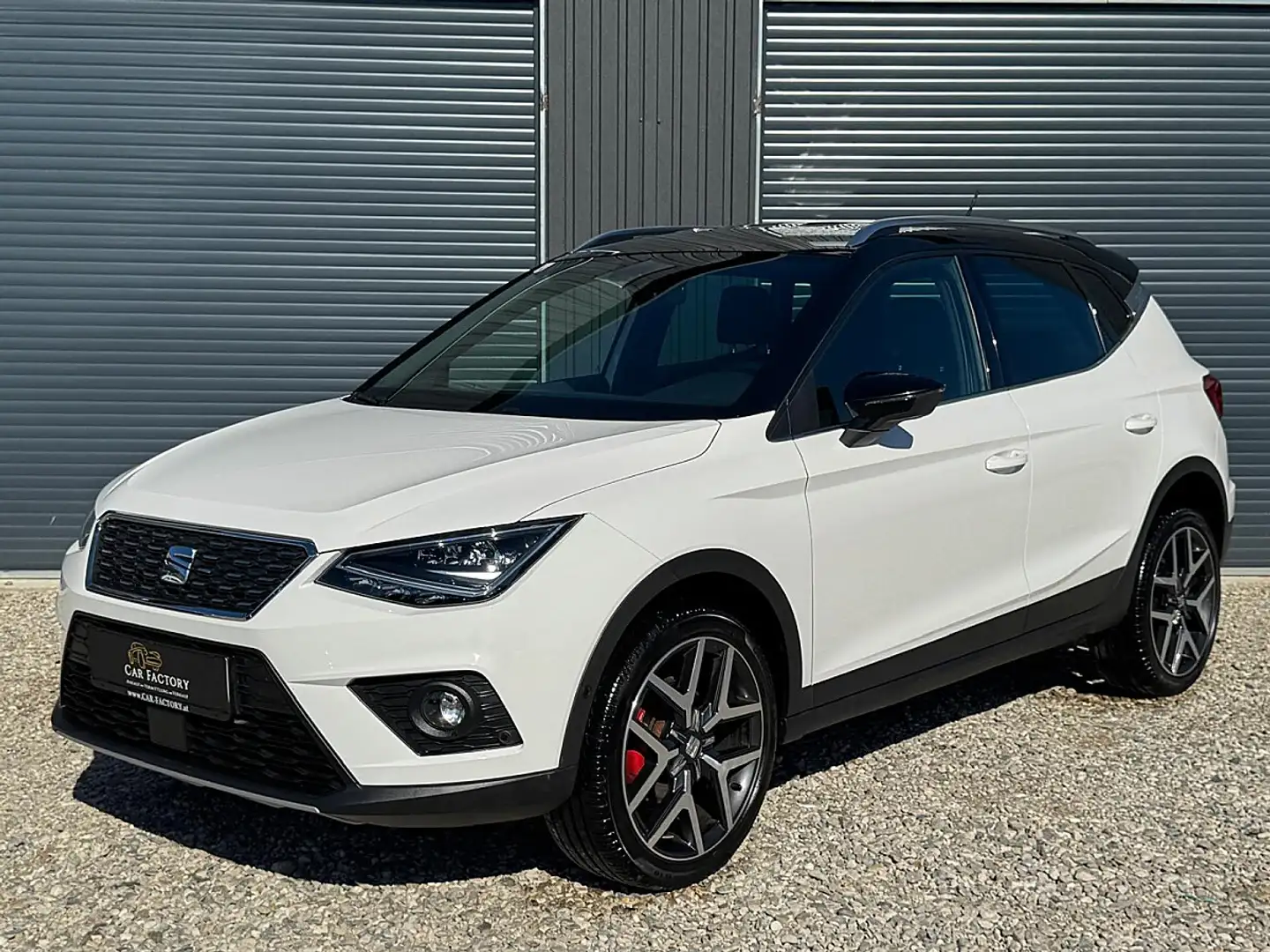 SEAT Arona 1.0 TSI Xcellence Weiß - 1
