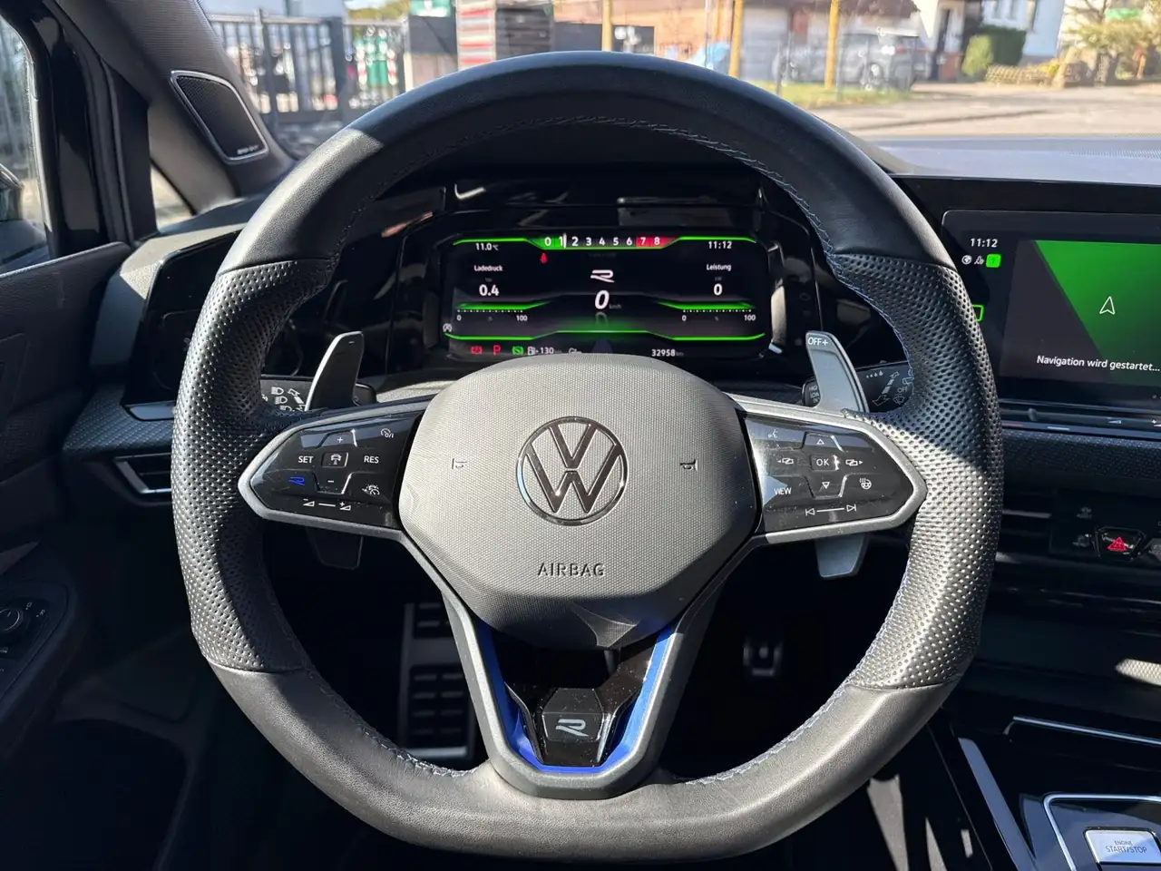 Volkswagen Golf VIII R 2.0 Performance TSI DSG, HEAD-UP, RF 11