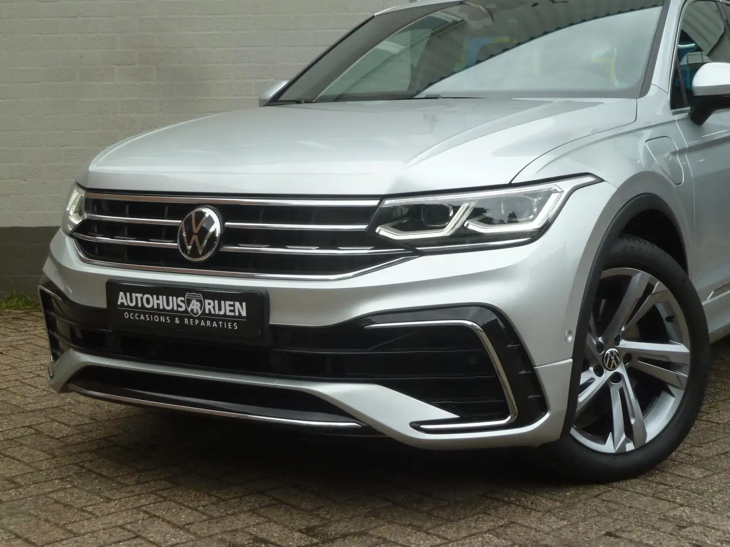 Volkswagen Tiguan 1.4 TSI eHybrid R-Line|Panodak|Leder|Memory|360-Ca Grijs - 2