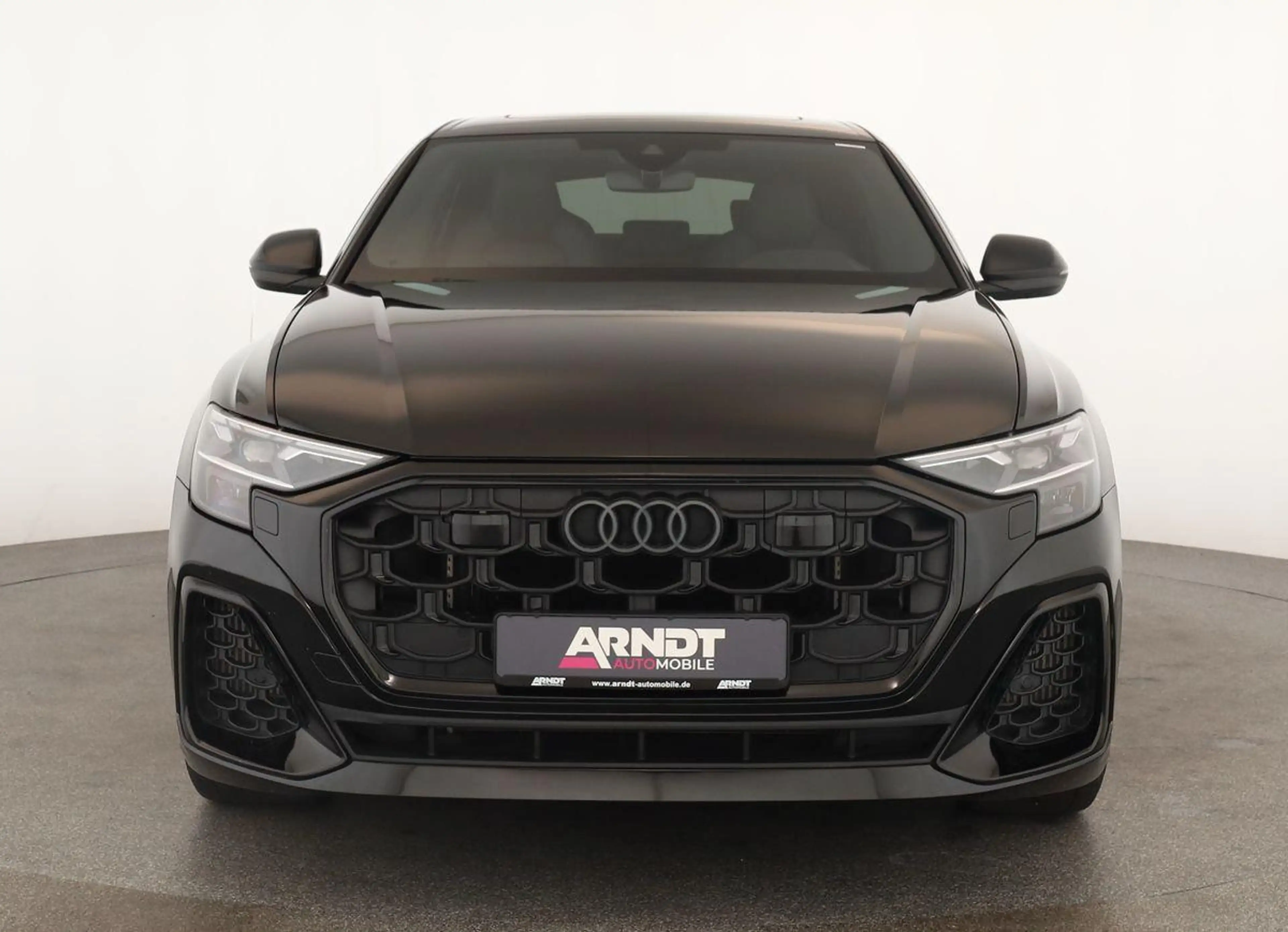 Audi SQ8 TFSI Facelift Leder Matrix Pano BangO ACC 23 — photo 3