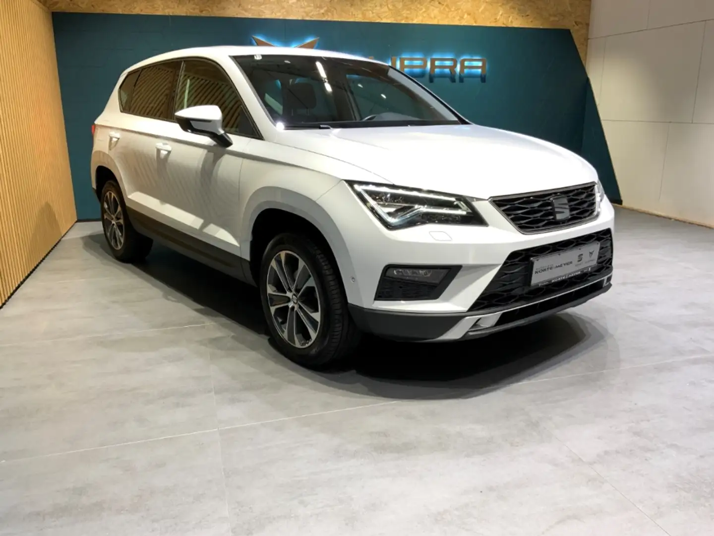 SEAT Ateca Style 1.0 TSI+Panoramadach +LED+NAVI Blanco - 2