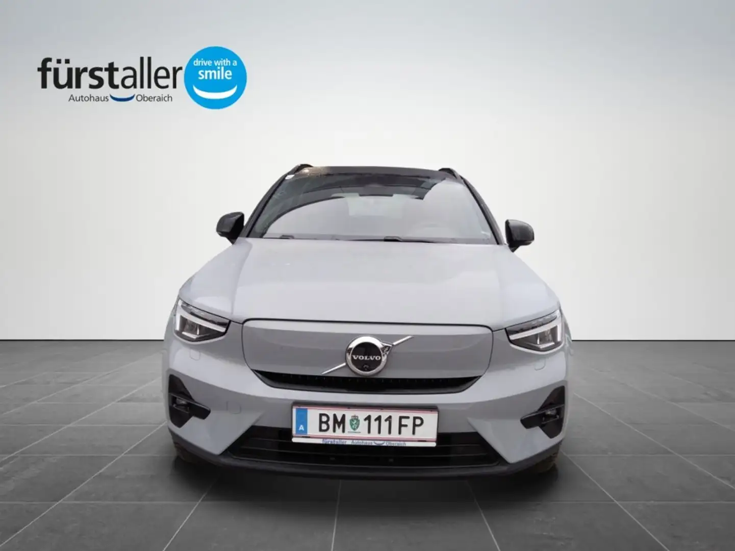 Volvo XC40 Recharge Ultimate, Twin Motor, Elektrisch Grau - 2