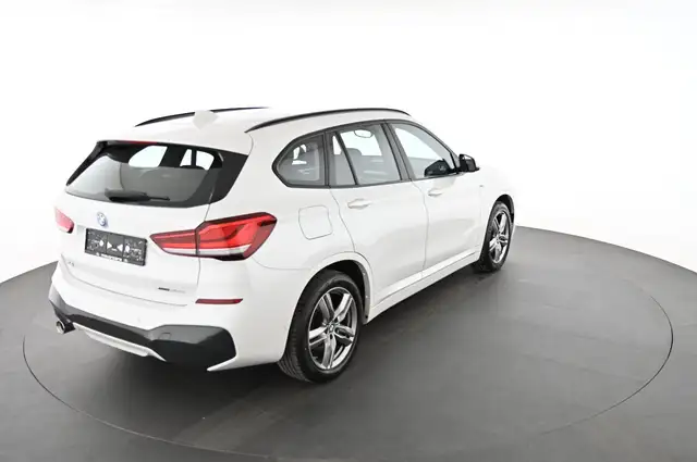 BMW X1 view 2