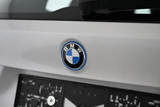 BMW X1 view 13
