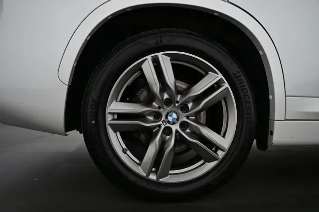BMW X1 view 16