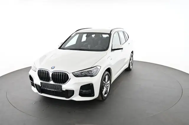 BMW X1 view 11