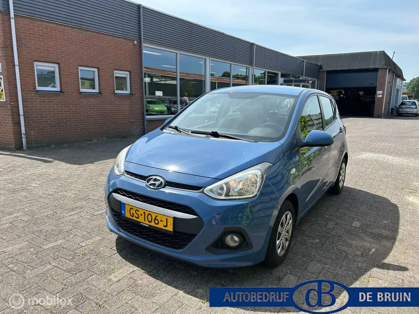 Hyundai i10 1.0i i-Motion Comfort Bleu - 2