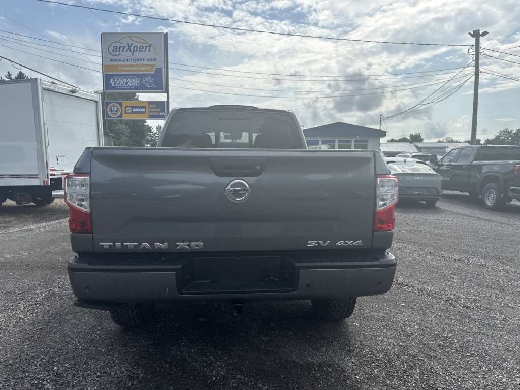 2021 Nissan Titan SV/PRO-4X/Platinum Reserve — снимка 1