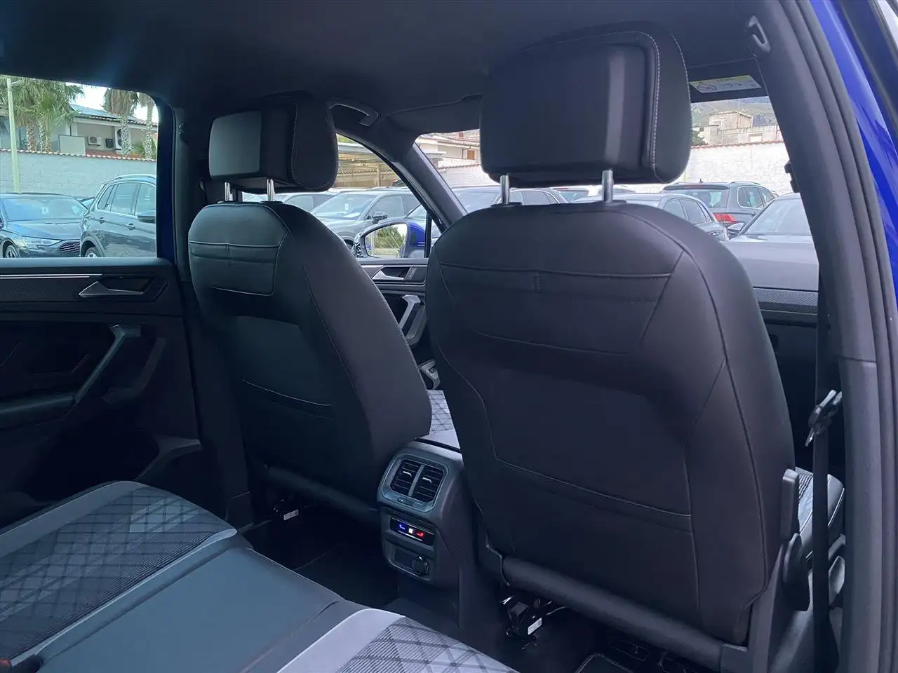 Volkswagen Tiguan R-Line 2.0 TDI 150CV DSG 20