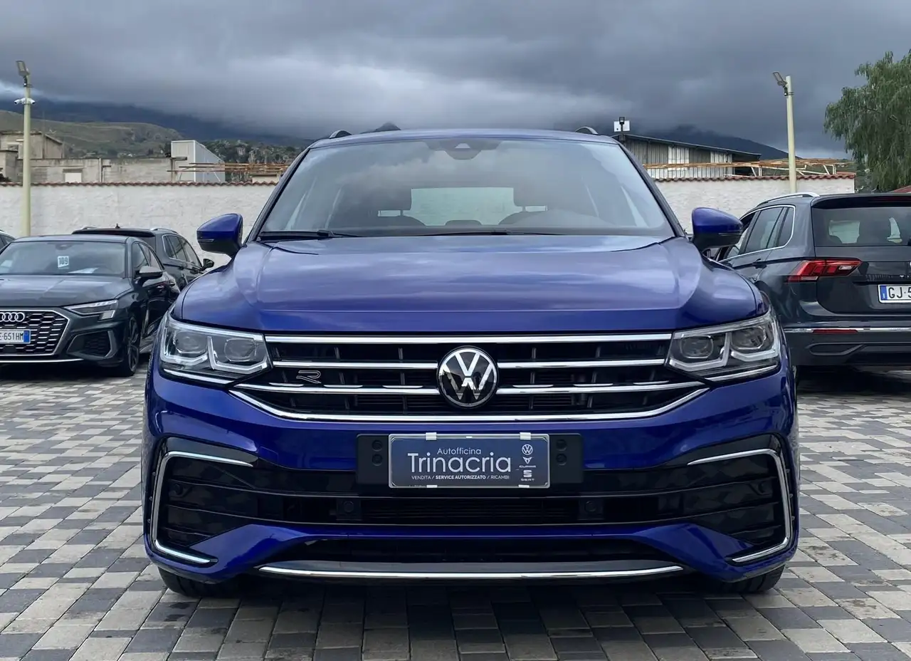 Volkswagen Tiguan R-Line 2.0 TDI 150CV DSG 3