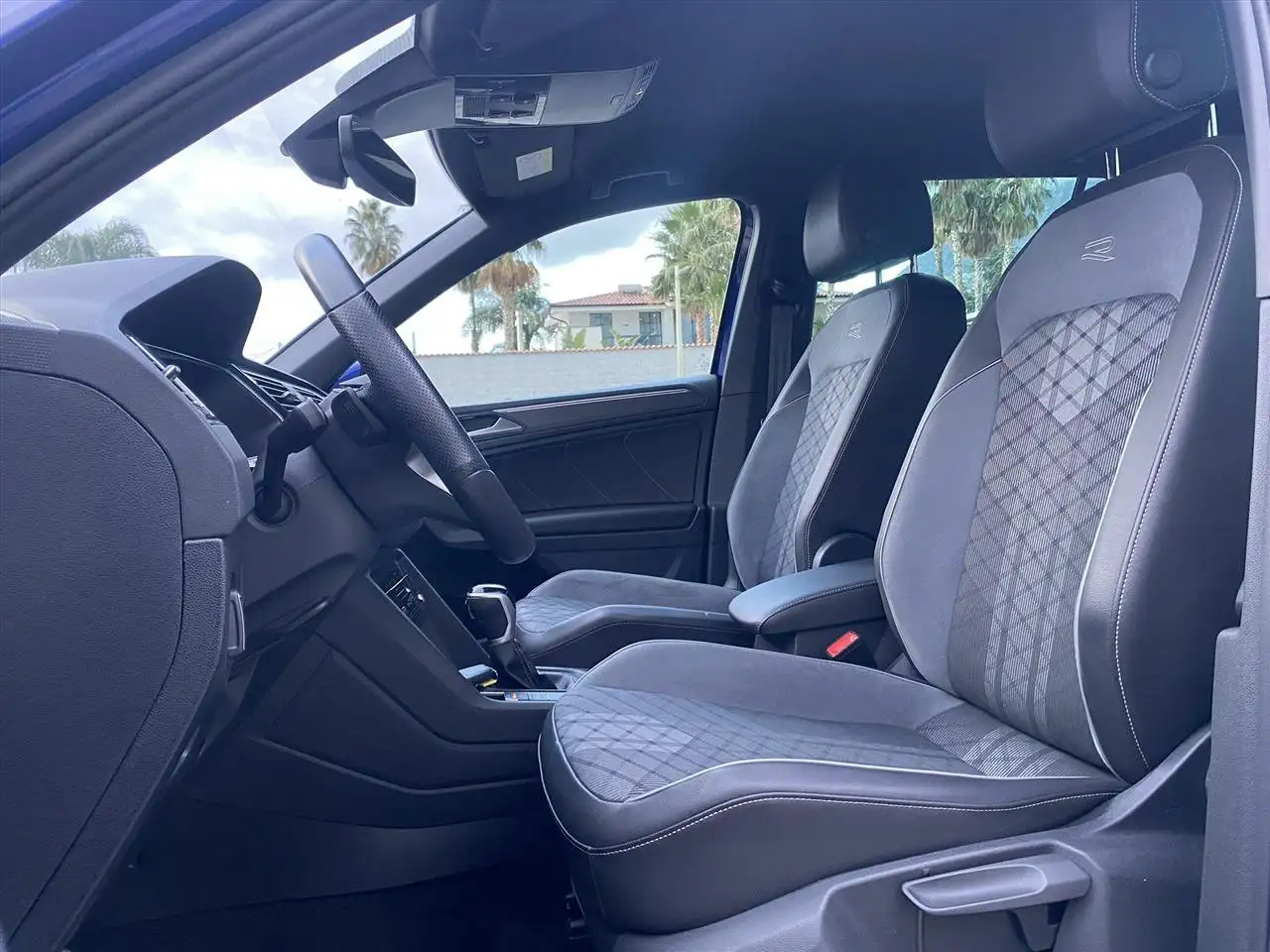 Volkswagen Tiguan R-Line 2.0 TDI 150CV DSG 17