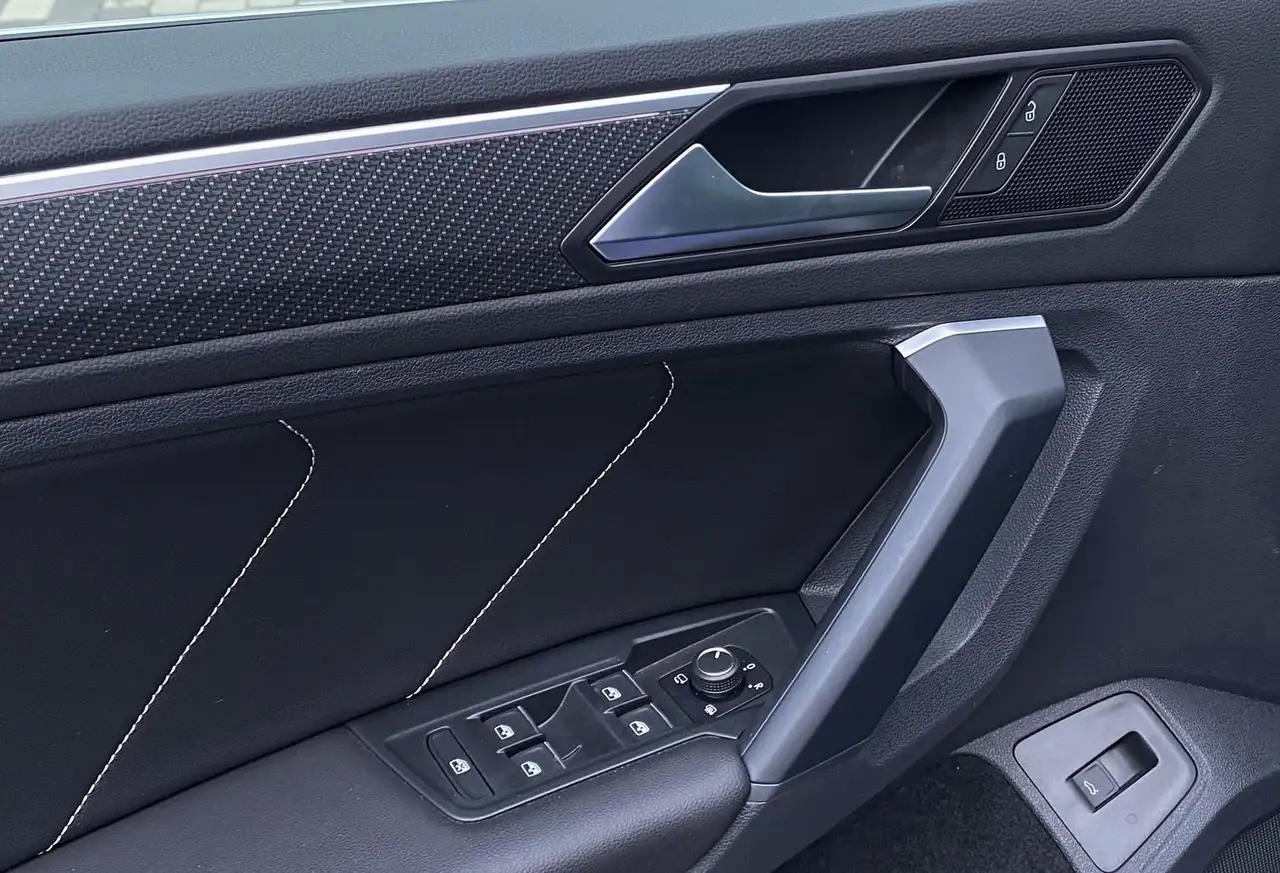 Volkswagen Tiguan R-Line 2.0 TDI 150CV DSG 10