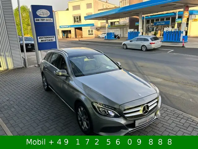 Mercedes-Benz C-Class view 5