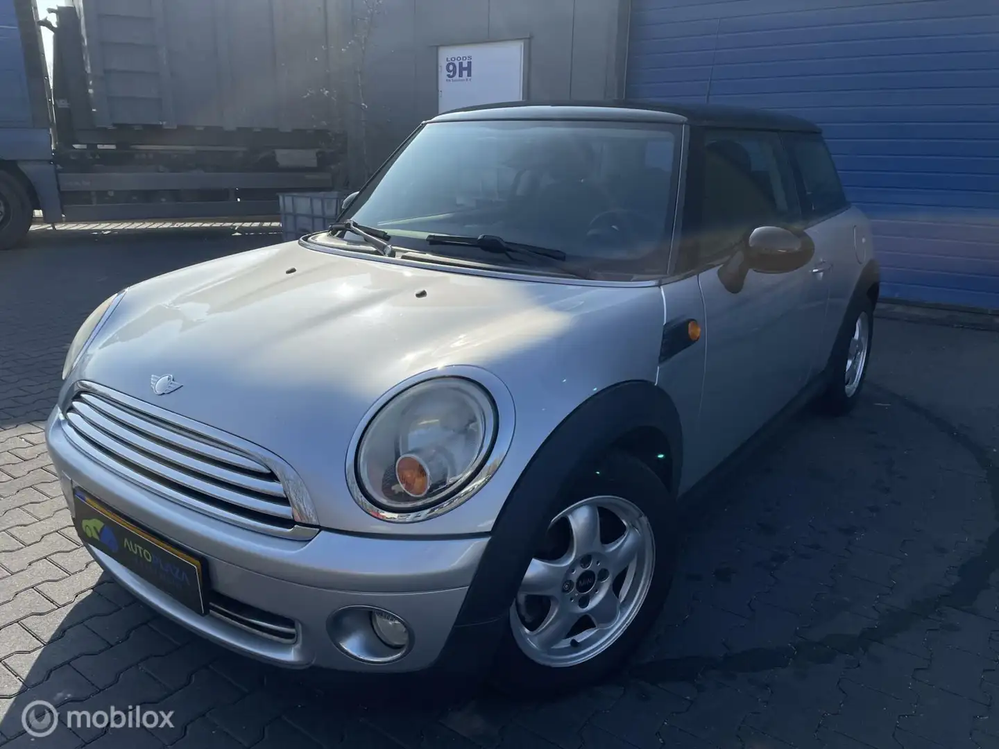 MINI Cooper Mini 1.6 / Automaat/ moet nagekeken worden / meene Grijs - 1