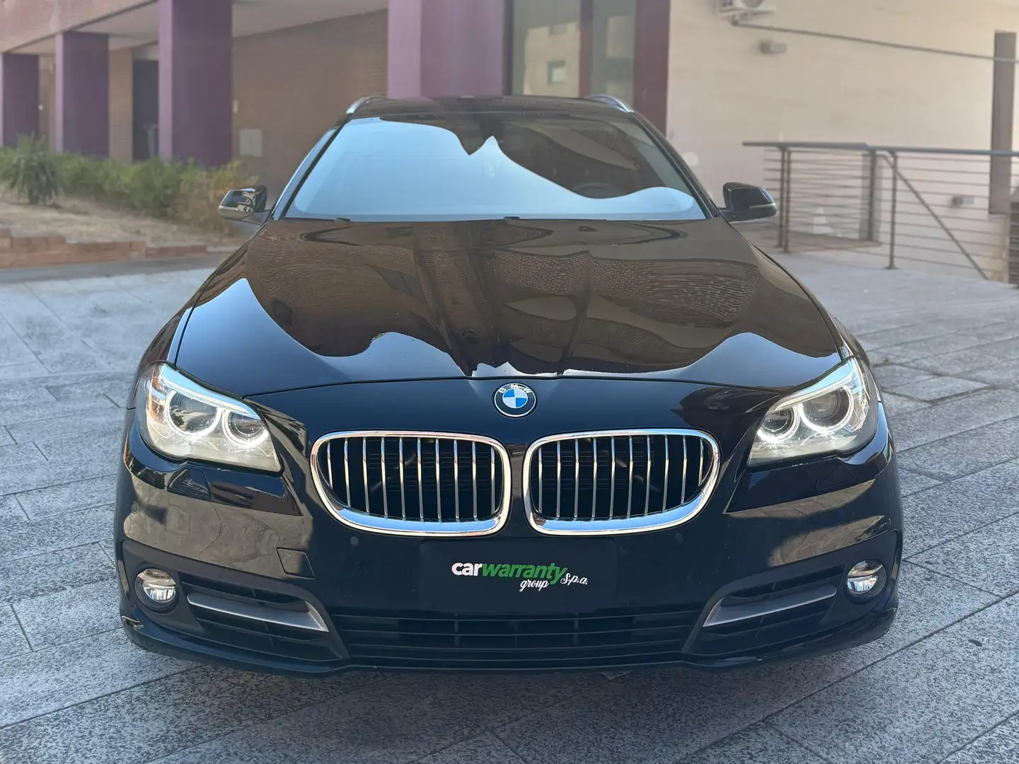 BMW 520 Serie 5 F11 Touring 520d Touring Business 190cv Nero - 2