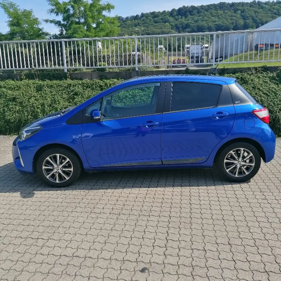 Toyota Yaris 1.5 Y20 Club Modrá - 2