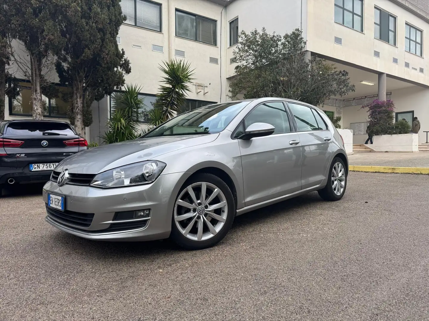 Volkswagen Golf Golf VII 2013 5p 1.6 tdi Highline Grigio - 2