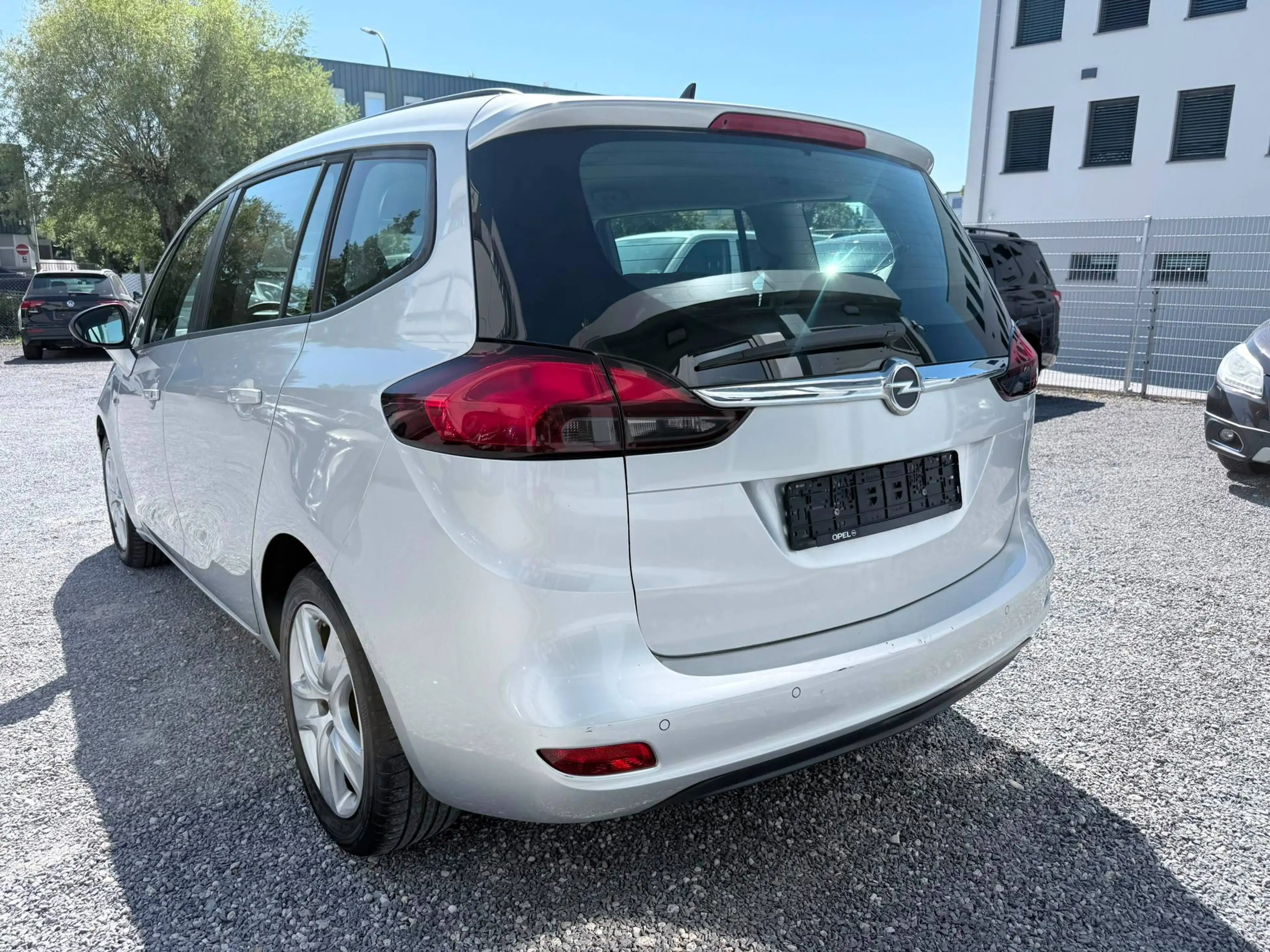 Opel Zafira Tourer Edition — photo 5