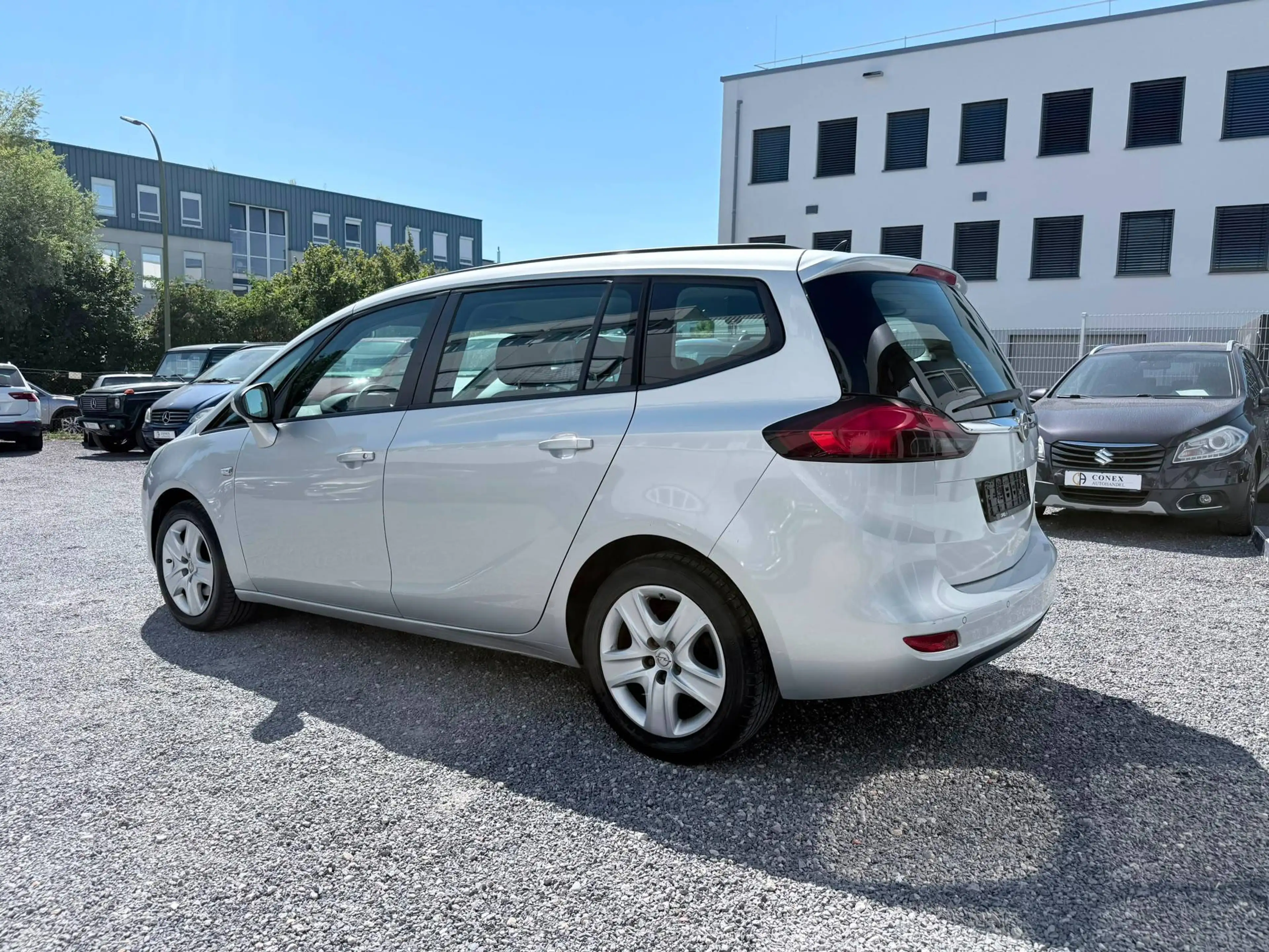 Opel Zafira Tourer Edition — photo 4