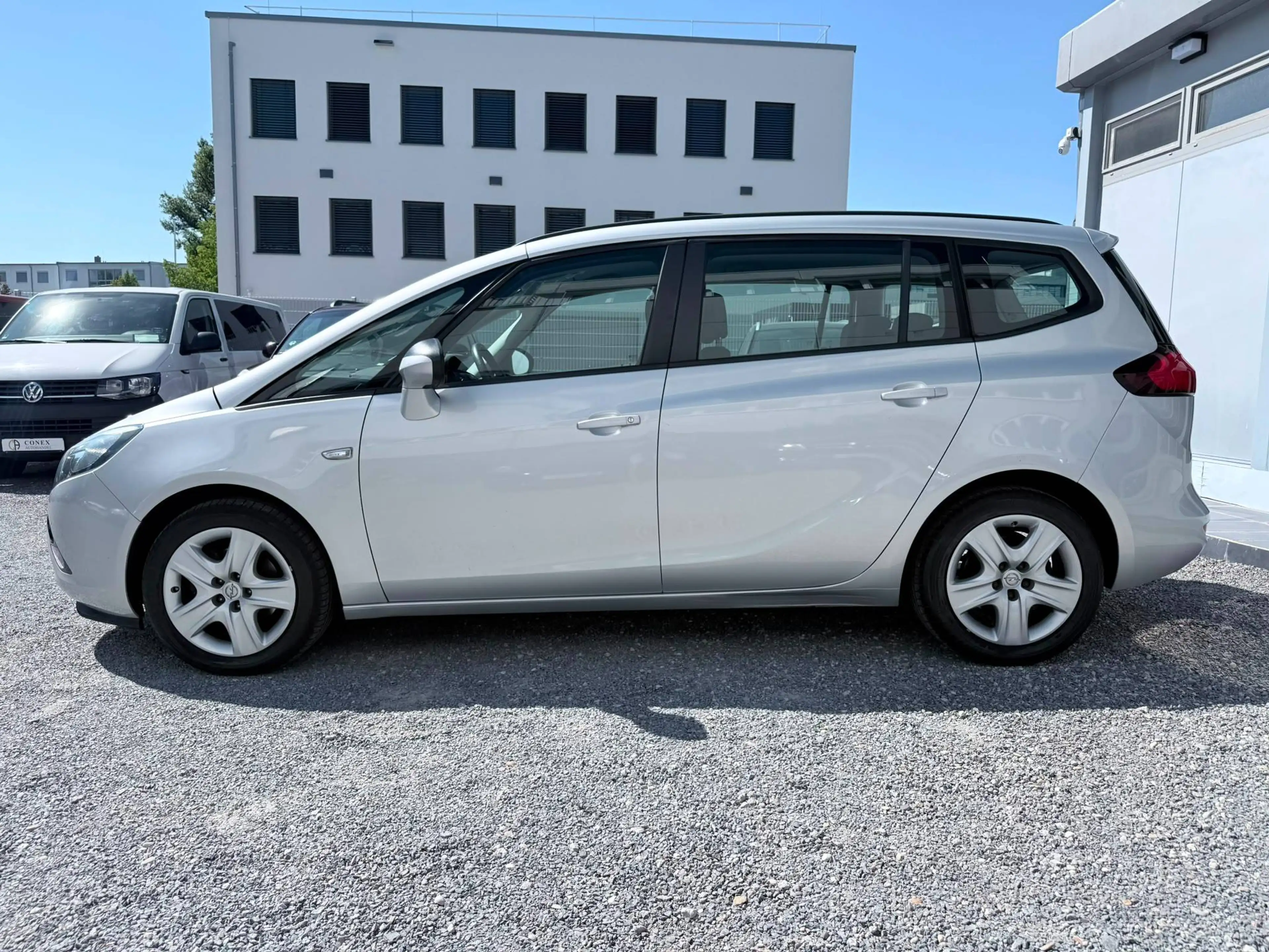 Opel Zafira Tourer Edition — photo 3