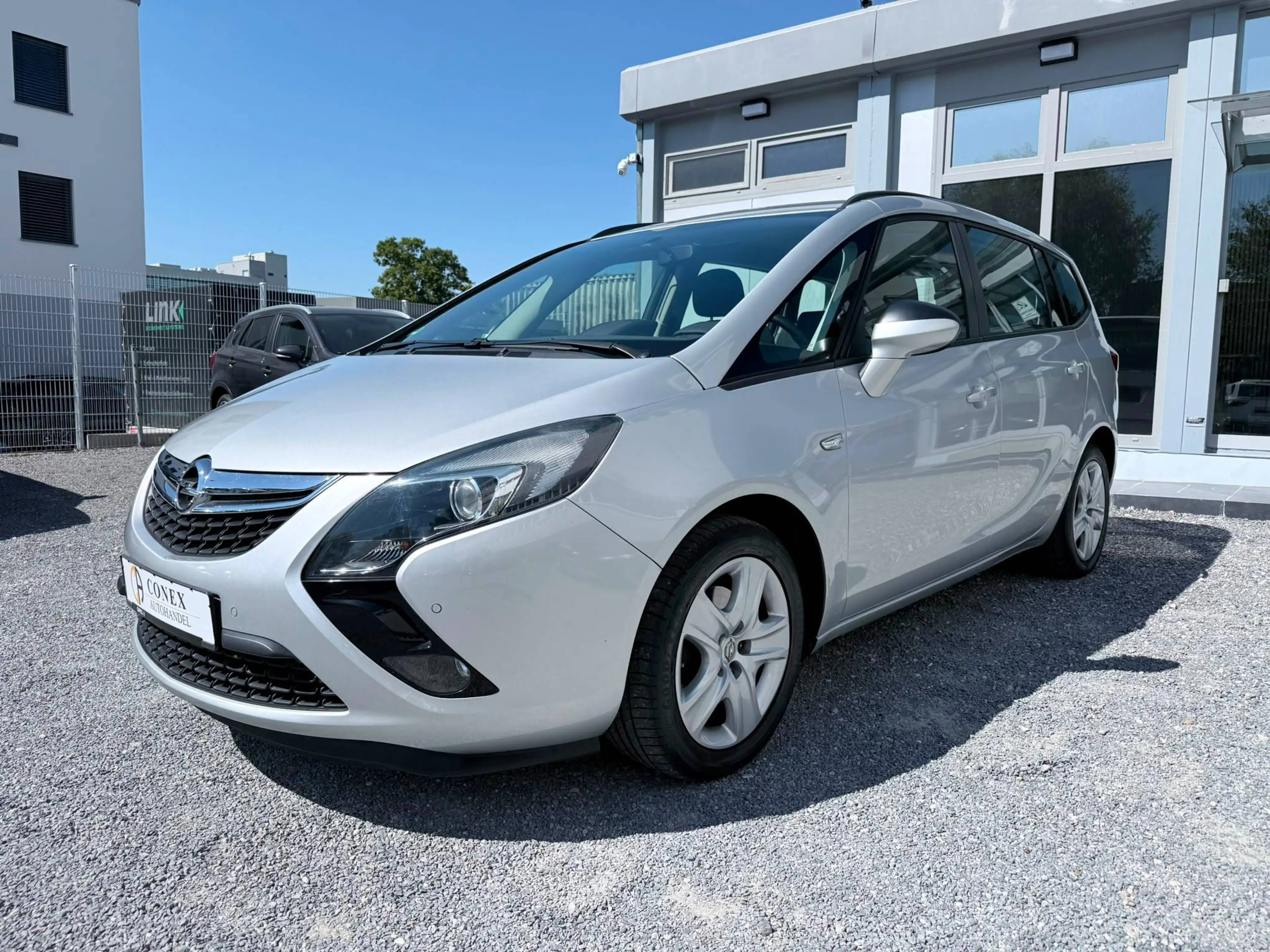 Opel Zafira Tourer Edition — photo 2