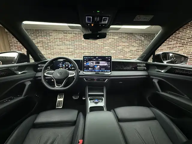 Volkswagen Tiguan view 10