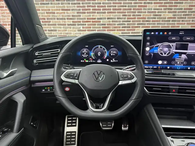 Volkswagen Tiguan view 6