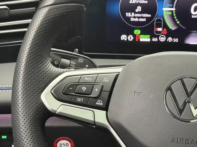 Volkswagen Tiguan view 11