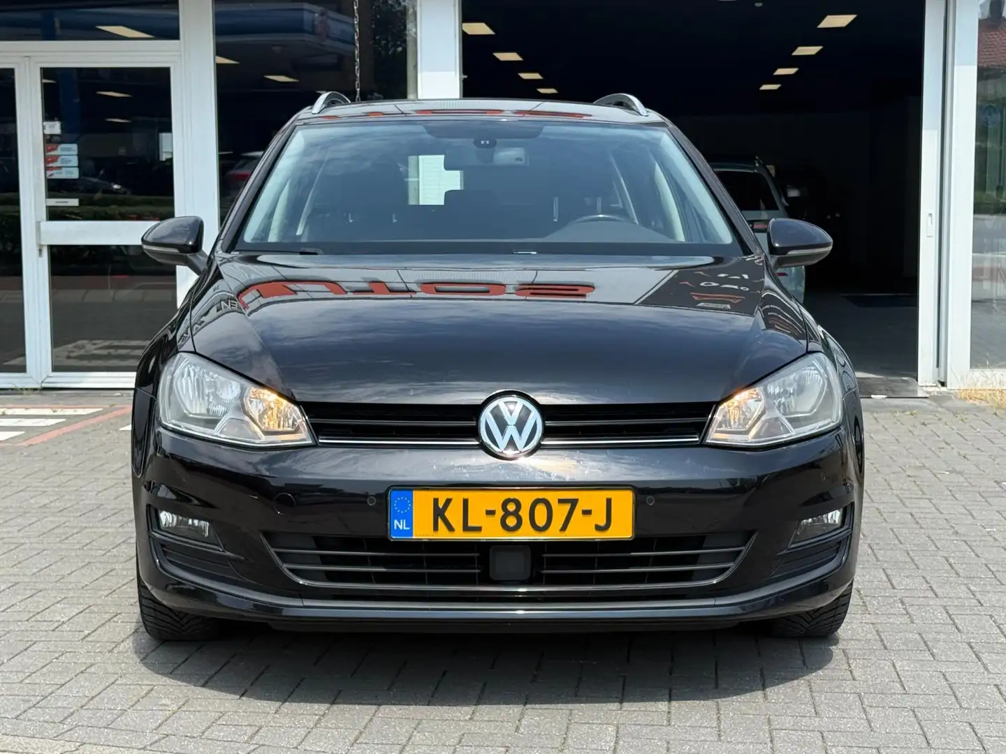 Volkswagen Golf Variant 1.6 TDI Highline-Navi Zwart - 2